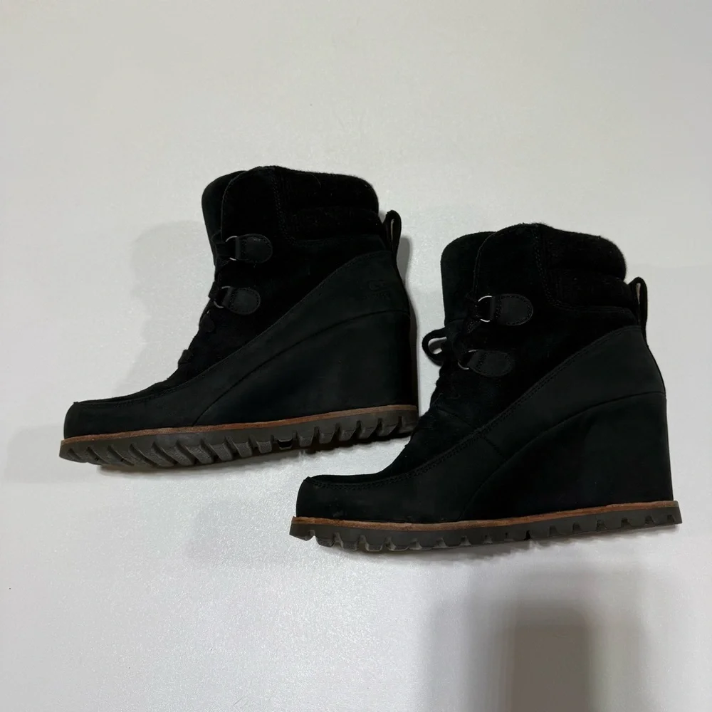 UGG kriston waterproof